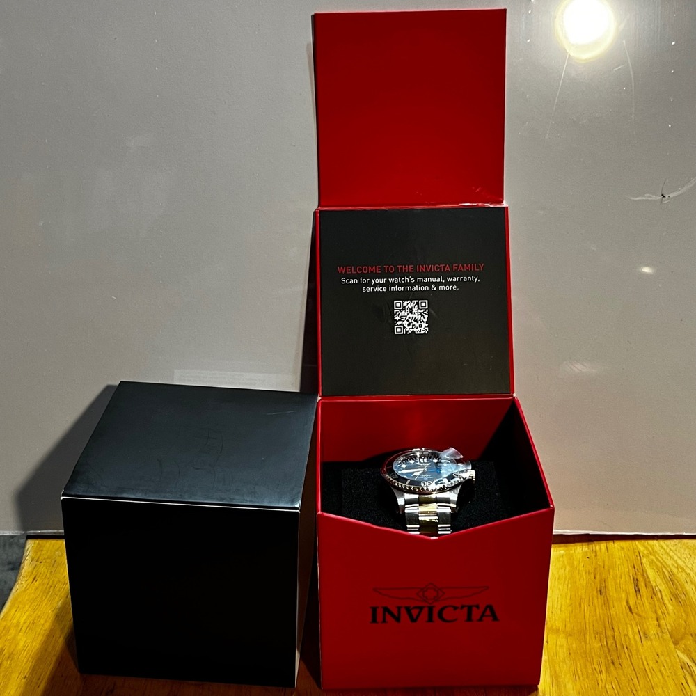 Invicta Pro Diver Watch Blue Wave Dial Two-Tone Silver Gold Stainless Steel NEW